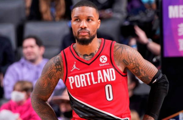 郑钦文凭借 郑钦文凭借